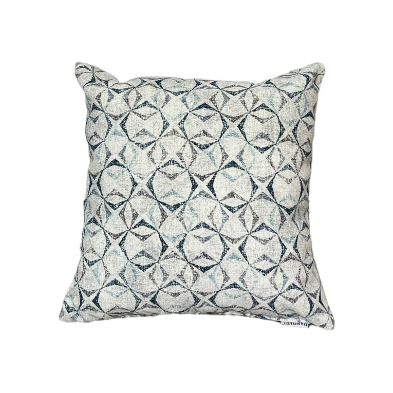 Aquaclean Geometric Cushion