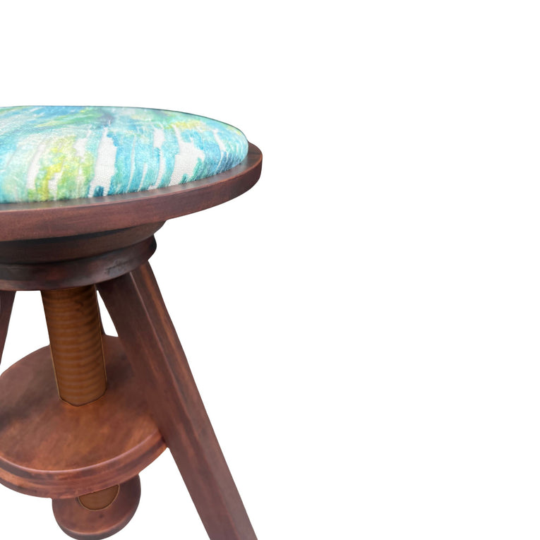 Mori Stool - Walnut