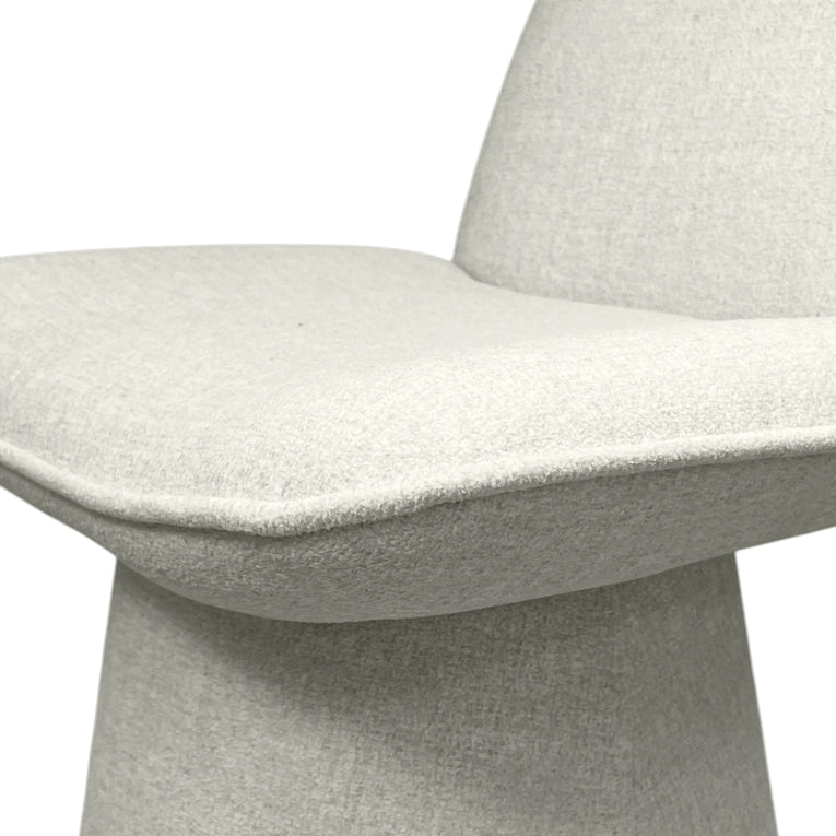 Kai Dressing Stool